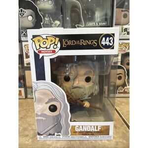 Funko Pop! Vinyl: The Lord of the Rings - Gandalf #443 w/Protector